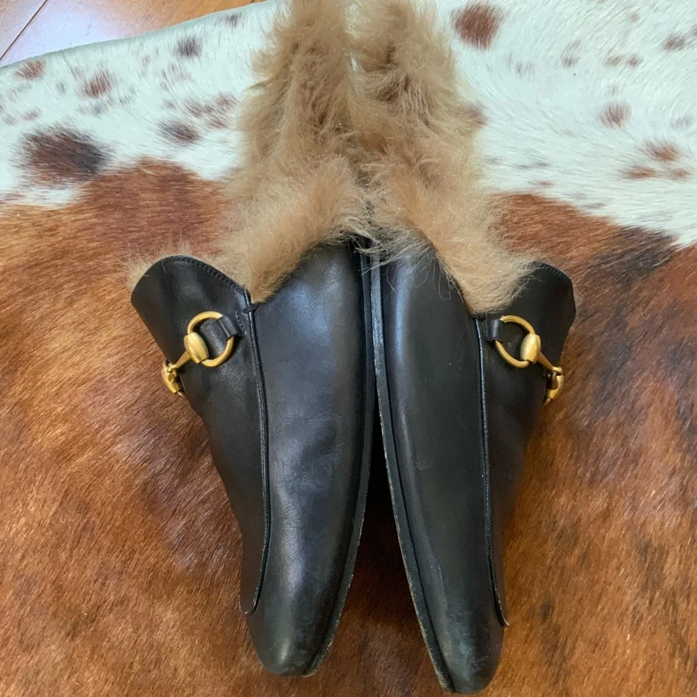Gucci Black Leather Fur-Lined Horsebit Loafers